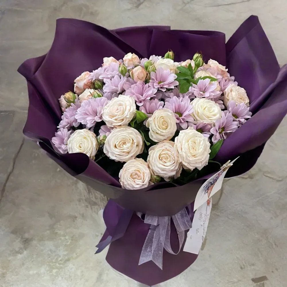 Букет цветов из: Розы и Хризантемы